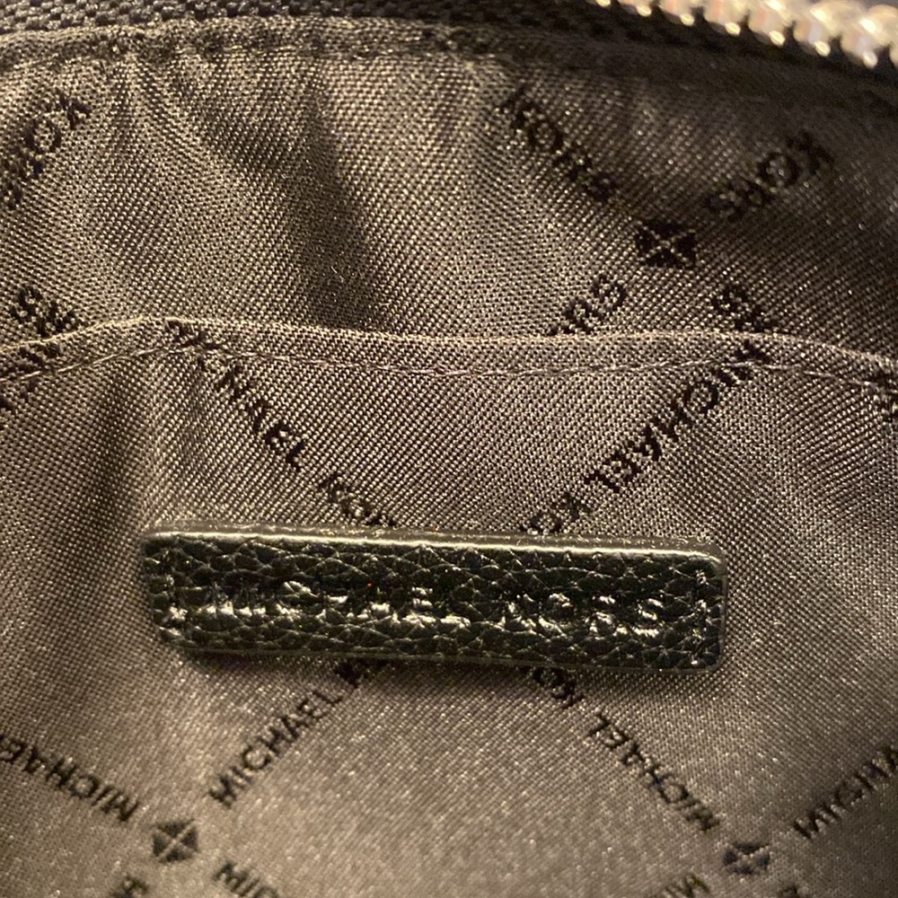 Michael Kors Clutch/Large Wallet - Picture 3 of 4